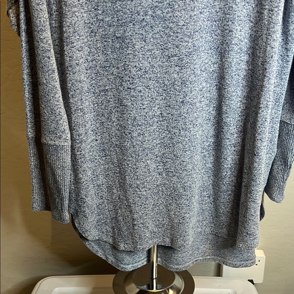 Natori oversized Cowl Neck Light Sweater with Relaxed Fit size Small - Picture 8 of 15